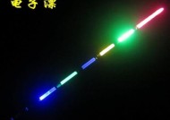 夜光棒钓鱼技巧大揭秘（用好夜光棒）