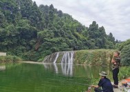 四川钓鱼的技巧与方法（四川钓鱼的高效技巧与成功经验）