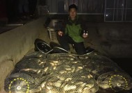 室内钓鱼场钓鱼技巧大揭秘（钓鱼新手如何在室内钓鱼场获得成功）