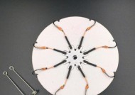 翻板钩钓鱼技巧和饵料配方教学？如何提高钓鱼成功率？