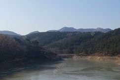 河道4米深处的钓鱼技巧（技巧）