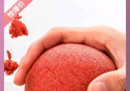 拉饵钓鱼技巧大揭秘（提高钓鱼成功率的实用教程）