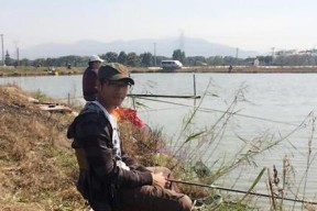 筏竿钓鱼走水技巧是什么？如何应对走水情况提高钓鱼成功率？