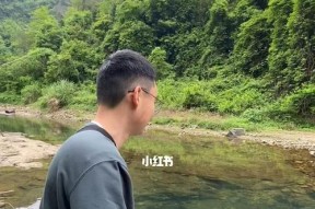 冬日溪流钓鱼的技巧与乐趣（冬天野钓溪流鱼儿不藏拙）