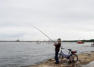 40米深海钓鱼技巧是什么？如何应对深海钓鱼的常见问题？