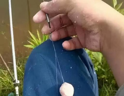 钓鱼水深调漂方法与技巧（探秘钓鱼技法，抓住丰鱼窍门）  第2张