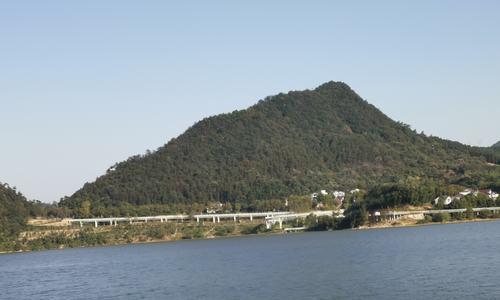 杭州青山湖钓鱼技巧（钓鱼新手也能轻松上手）  第2张