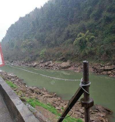 探秘河道乱石堆钓鱼技巧（玩转水中奥秘）  第2张