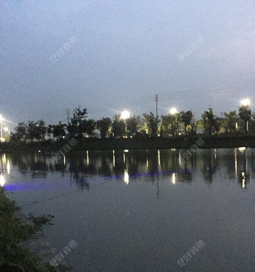 梅雨季节钓鱼技巧（掌握梅雨季节钓鱼的技巧）  第2张