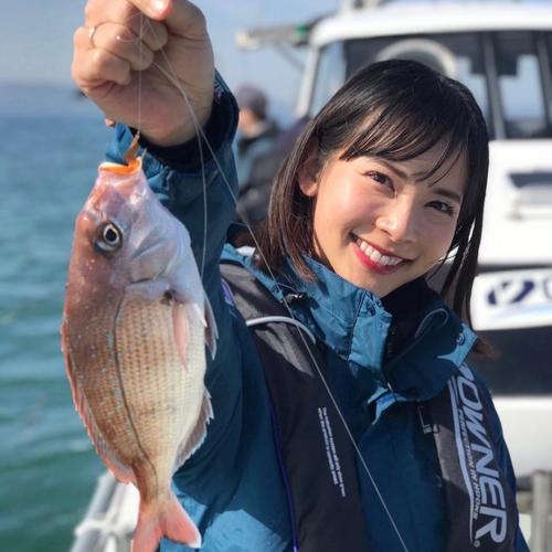 美女钓鱼的绝技与秘籍（娇艳如花、渔网探长）  第1张