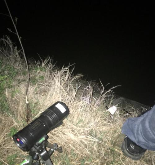 夜钓技巧大揭秘（水库钓鱼经验分享）  第1张