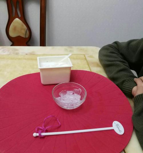 冰块钓鱼技巧教程？如何提高冰钓成功率？  第1张