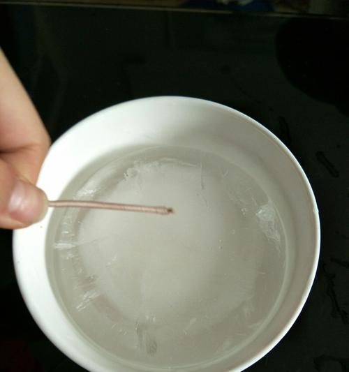 冰块钓鱼技巧教学？如何提高冰钓成功率？  第3张
