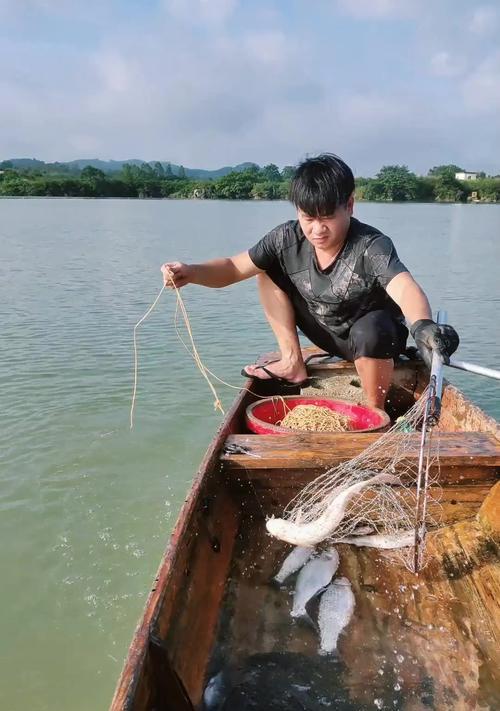 出海排钩钓鱼如何投放？掌握这些技巧能提高成功率吗？  第2张