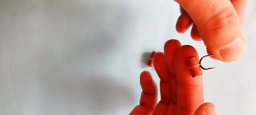 钓鱼小技巧如何挂钩不容易掉鱼？掌握这些技巧让你轻松上钩！  第1张