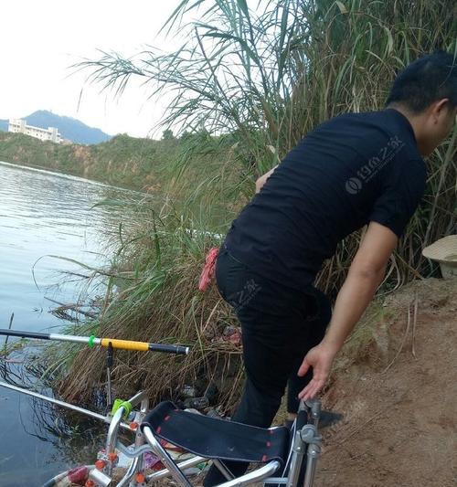 如何选择钓鱼位置和掌握水深？掌握这些技巧让你钓鱼更轻松？  第2张