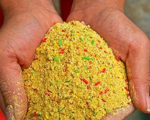 如何正确使用玉米粒作为钓鱼钩饵？有哪些技巧可以提高钓鱼成功率？  第3张