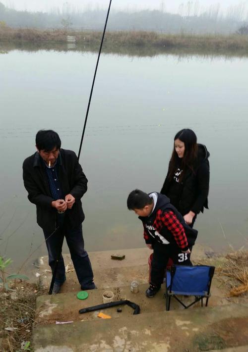 俄罗斯鱼塘钓鱼技巧有哪些？如何提高钓鱼成功率？  第2张
