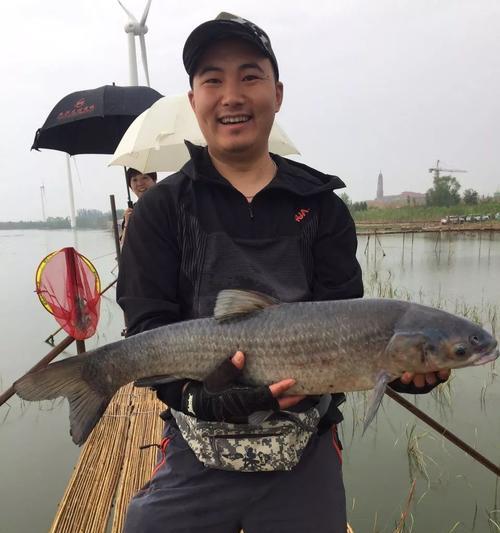 二两换八两钓鱼技巧和方法是什么？如何有效提高钓鱼成功率？  第1张