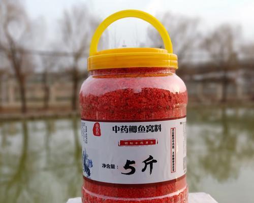 翻板钩鱼饵打窝技巧是什么？如何正确使用以提高钓鱼效率？  第2张