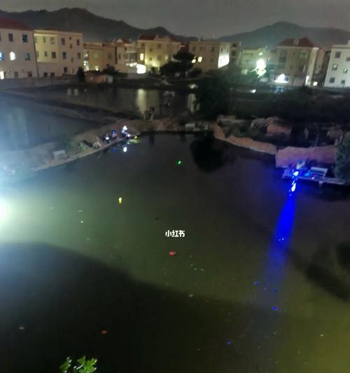 夜钓时如何利用肥水提高钓鱼效率？肥水钓鱼有哪些常见问题？  第2张