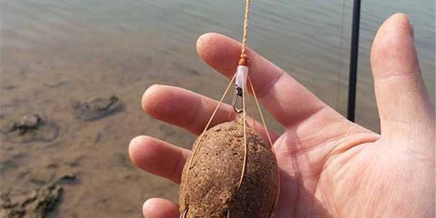浮水钓草鱼的技巧和方法是什么？如何提高浮水钓草鱼的成功率？  第2张