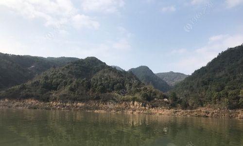河流钓鱼的技巧教程？如何提高河流钓鱼的成功率？  第1张