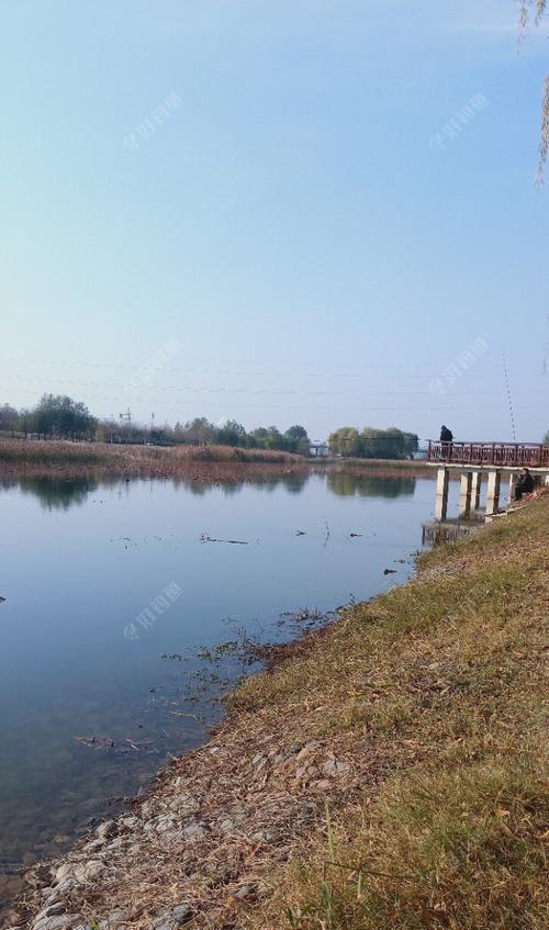 河流挂底钓鱼的技巧是什么？如何有效避免挂底？  第2张