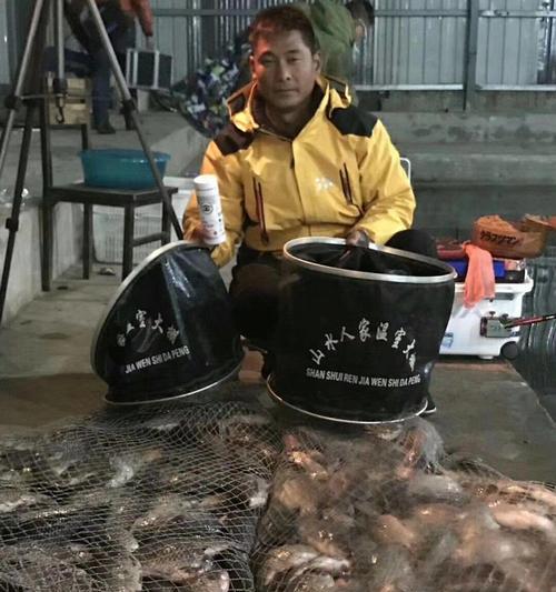 黑坑钓鱼如何钓到大鱼？掌握这些技巧轻松上钩！  第2张