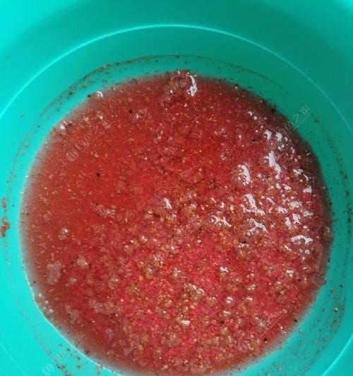 黑坑钓鱼饵料技巧有哪些？如何选择合适的饵料？  第1张